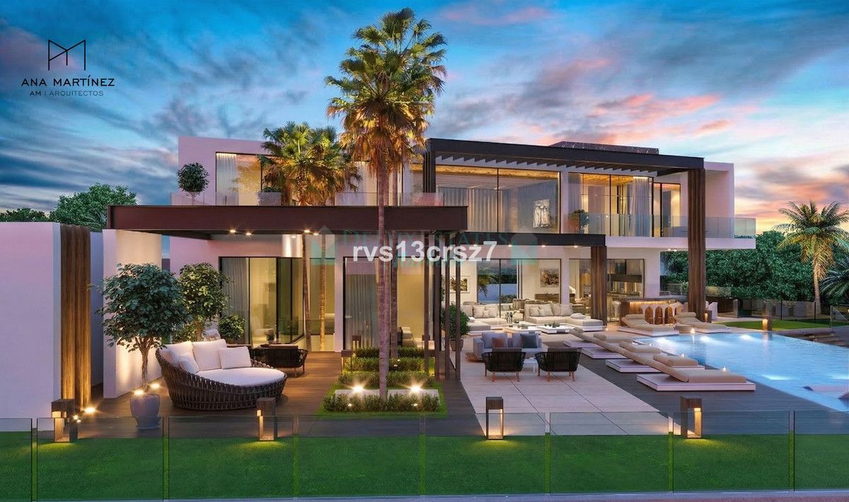 Villa for sale in Elviria, Marbella East