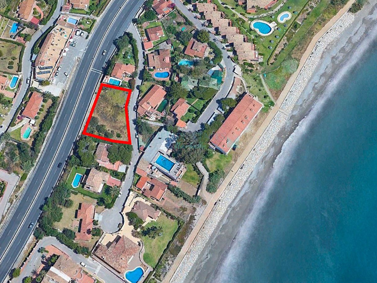 Residential Plot for sale in Estepona