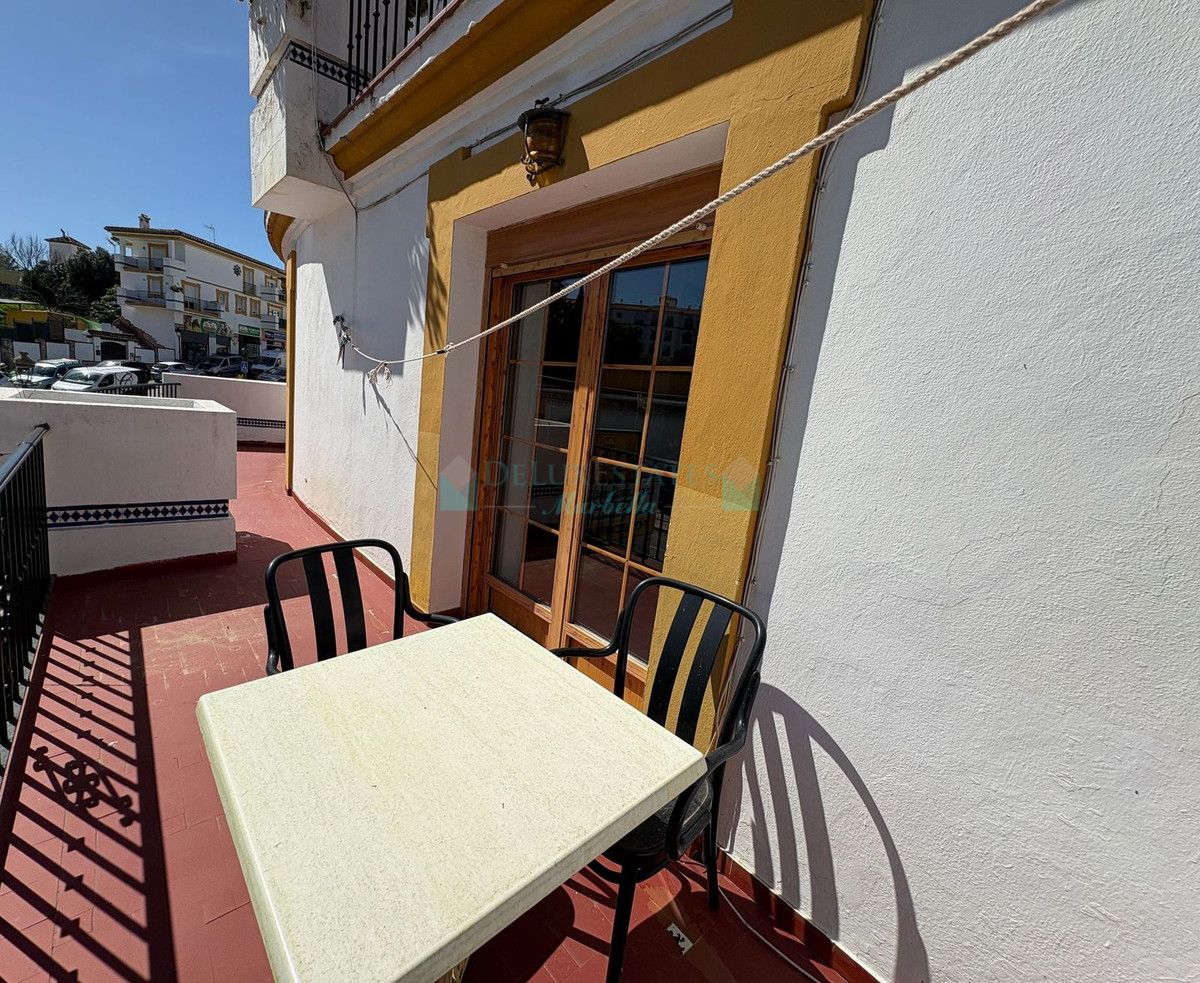 Town House for sale in Estepona