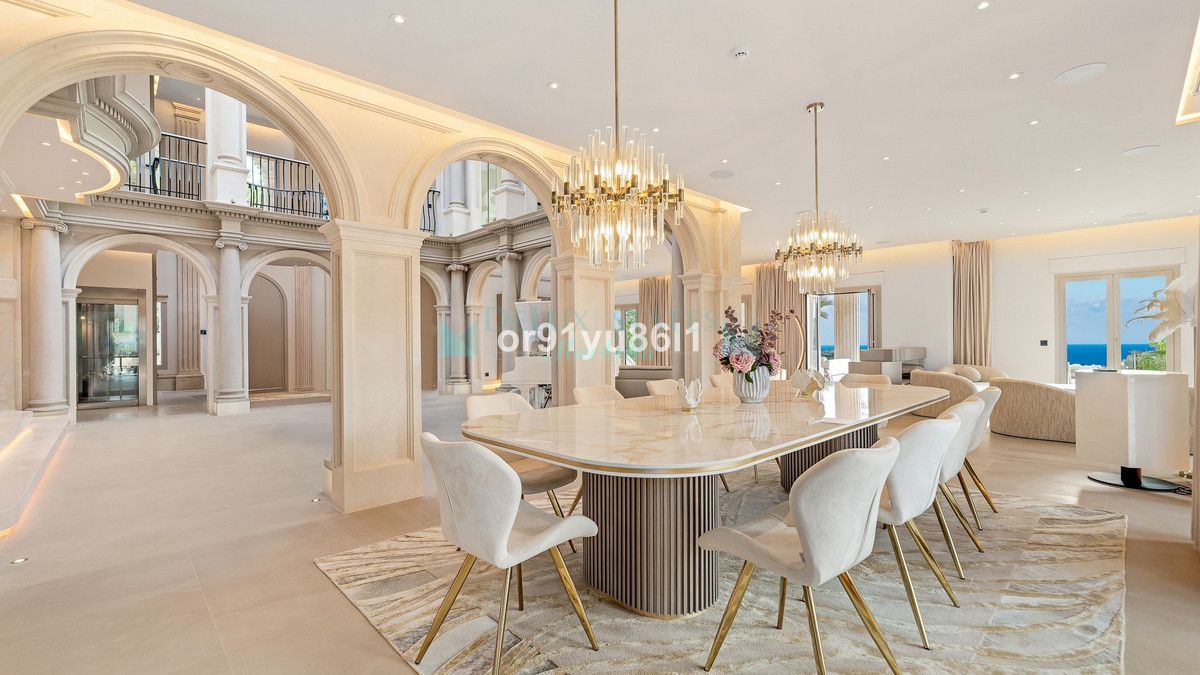 Villa en venta en Sierra Blanca, Marbella Golden Mile