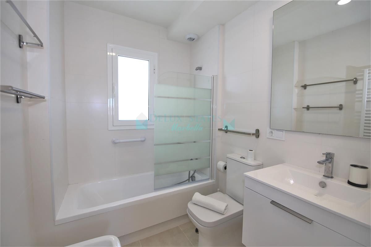 Apartment for rent in Estepona