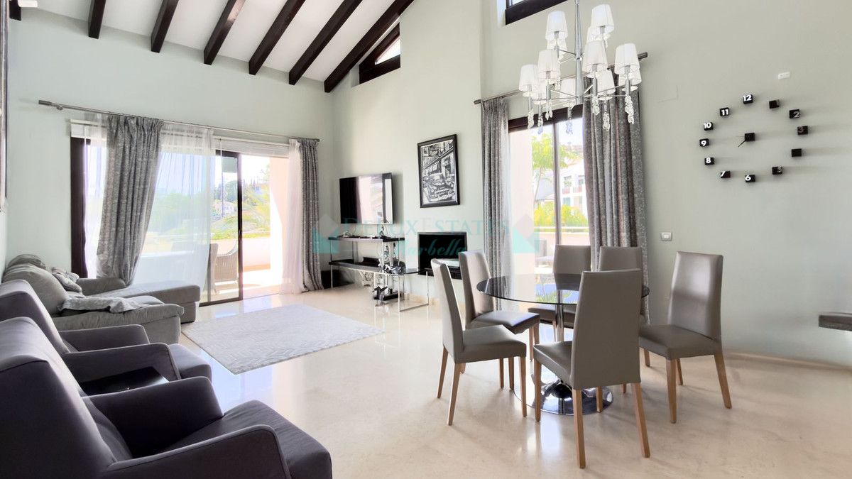 Penthouse for rent in El Paraiso, Estepona