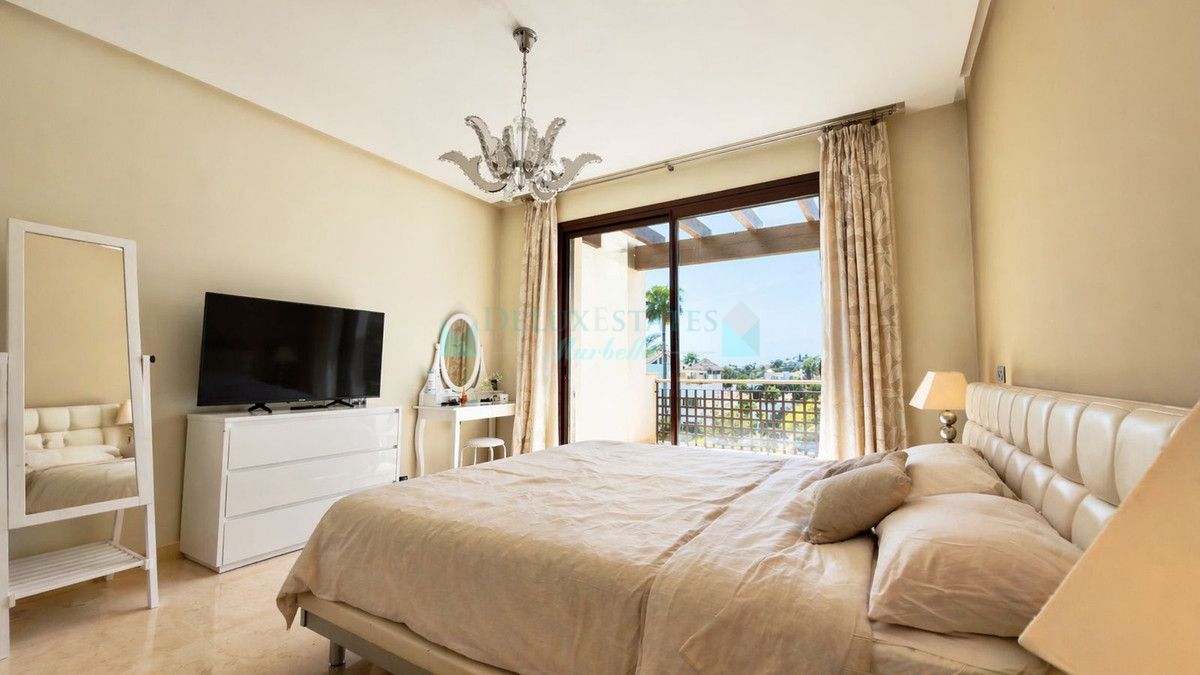 Penthouse for rent in El Paraiso, Estepona