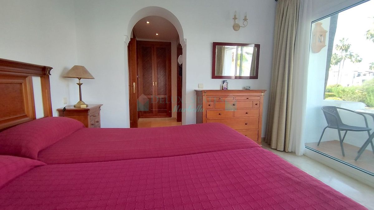 Apartment for sale in Costalita, Estepona