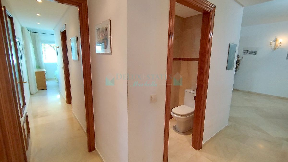 Apartment for sale in Costalita, Estepona