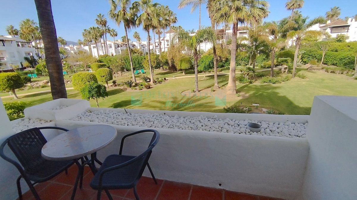 Apartment for sale in Costalita, Estepona