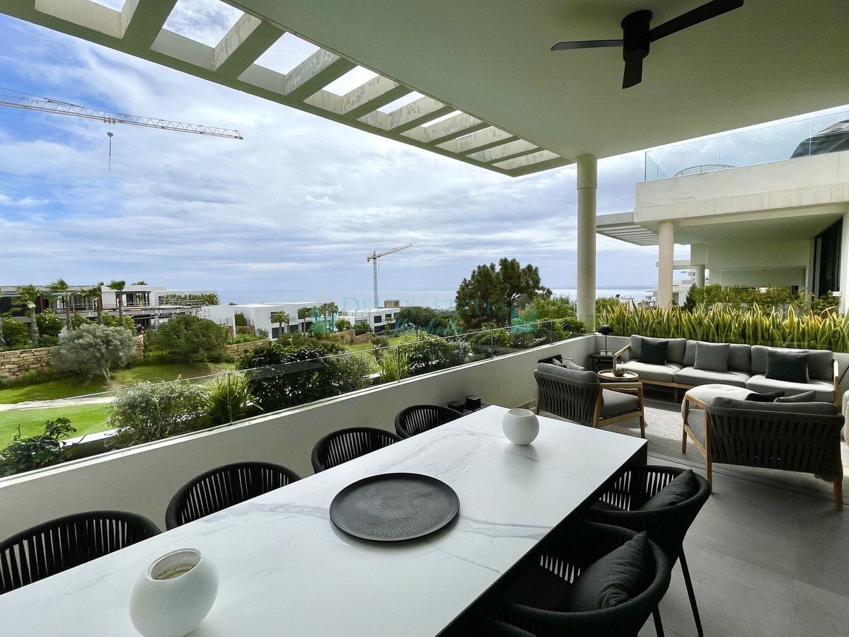 Semi Detached Villa for sale in Cabopino, Marbella East