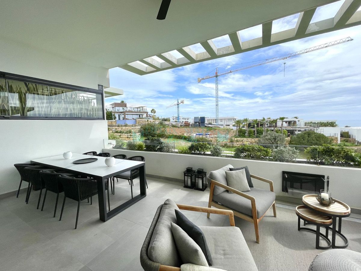 Semi Detached Villa for sale in Cabopino, Marbella East