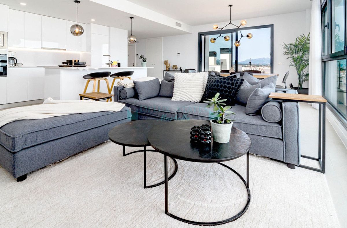 Penthouse for sale in Estepona