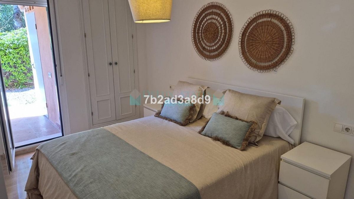 Ground Floor Apartment for sale in El Rosario, Marbella East