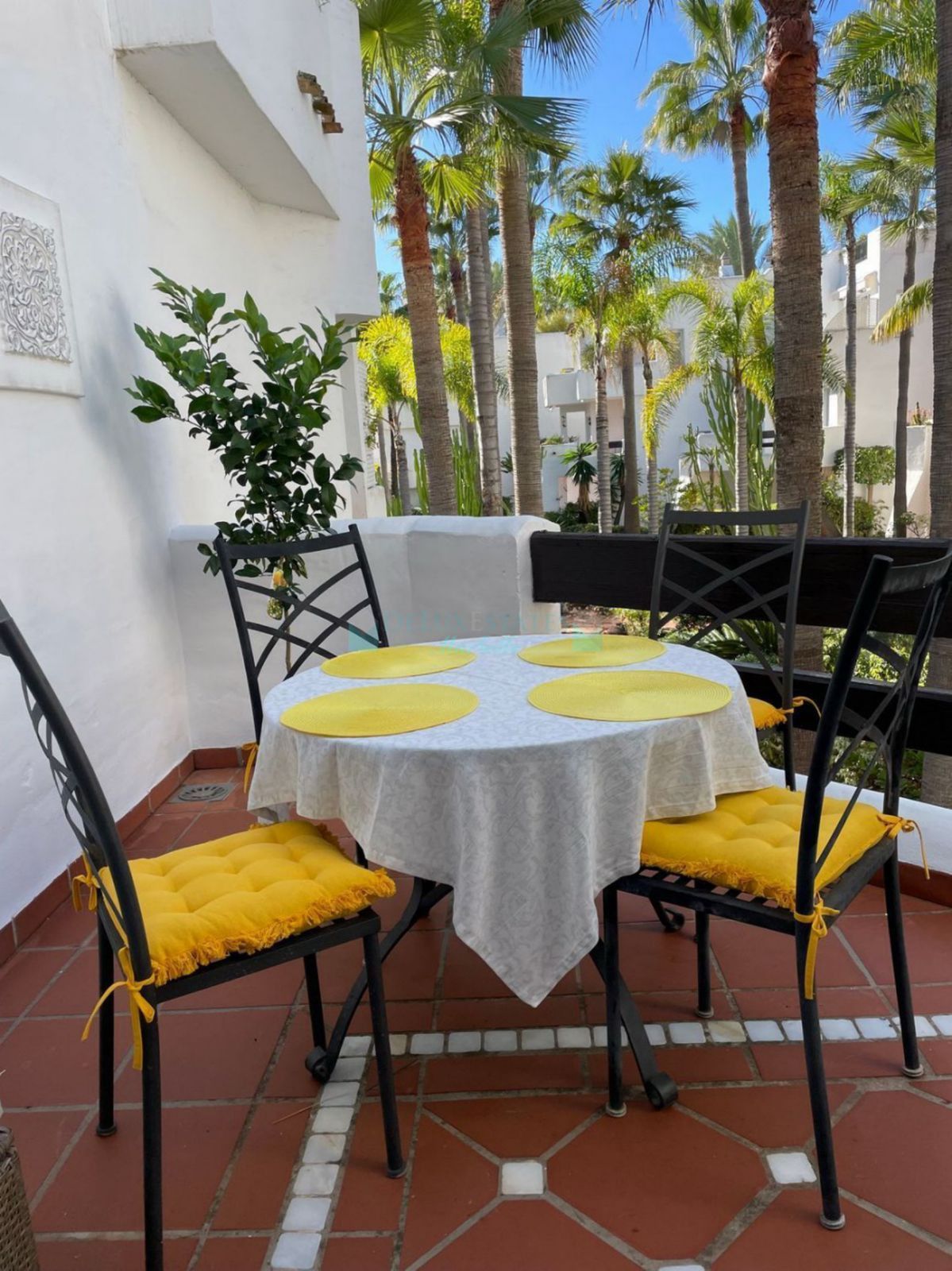 Apartment for sale in Nueva Andalucia