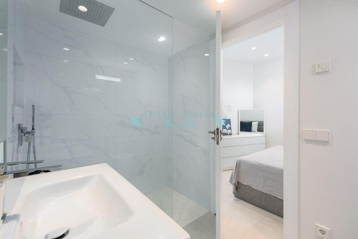 Penthouse for sale in Marbella - Puerto Banus