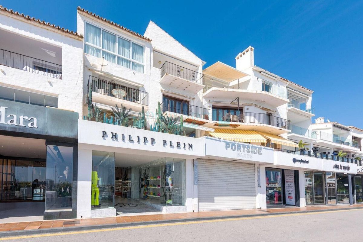 Penthouse for sale in Marbella - Puerto Banus