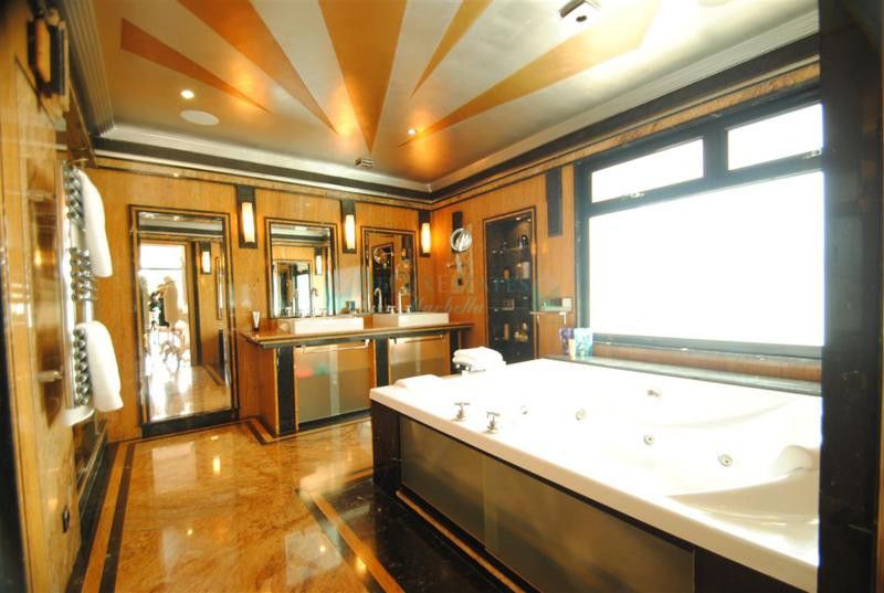 Villa for sale in Cabopino, Marbella East