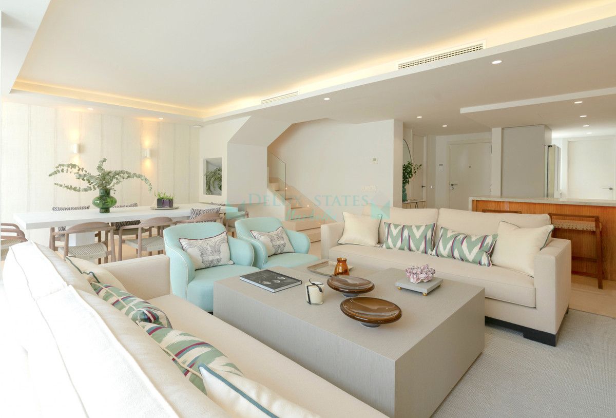 Semi Detached Villa for sale in Marbella Golden Mile