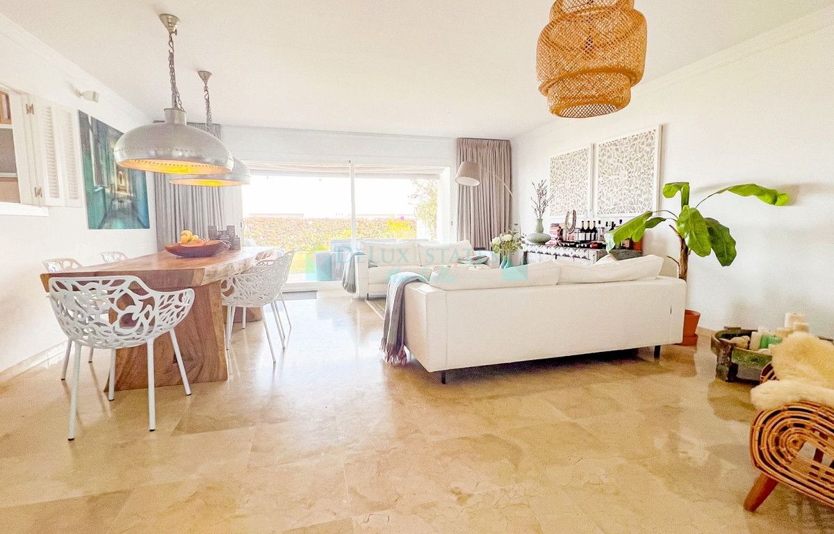 Ground Floor Apartment for sale in La Mairena, Marbella East