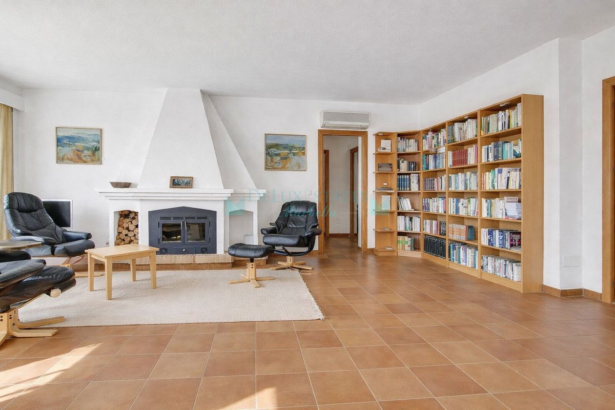 Ground Floor Apartment for sale in Istan