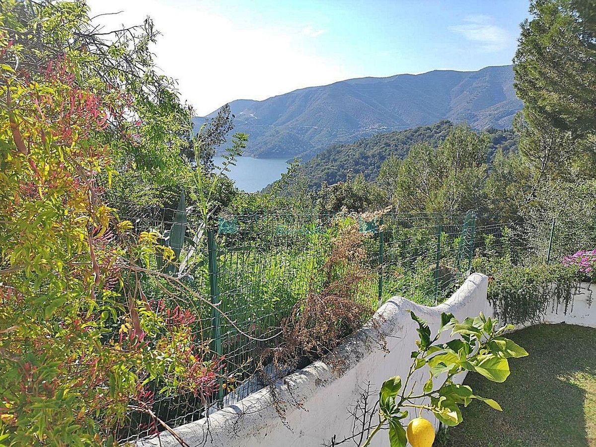 Ground Floor Apartment for sale in Istan