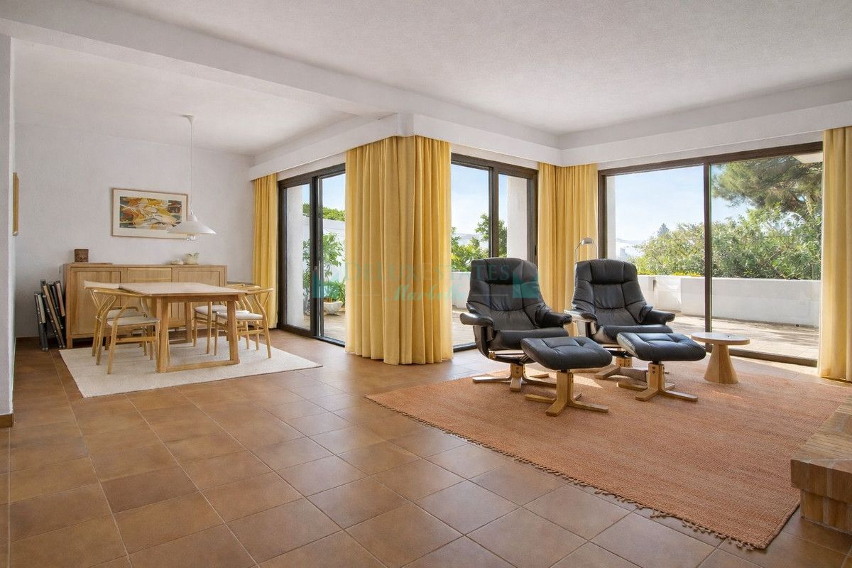 Ground Floor Apartment for sale in Istan