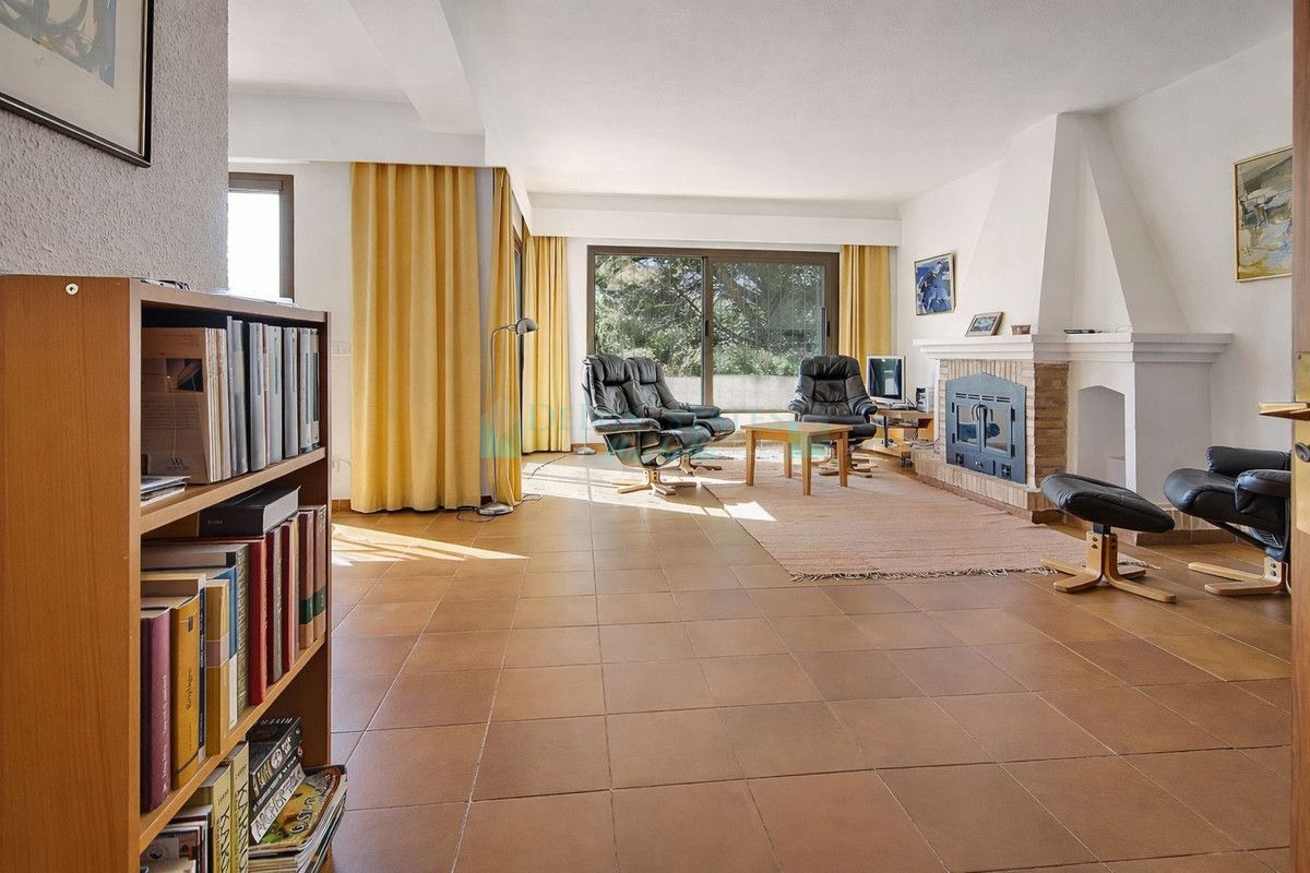 Ground Floor Apartment for sale in Istan