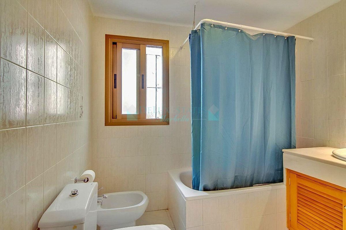 Ground Floor Apartment for sale in Istan