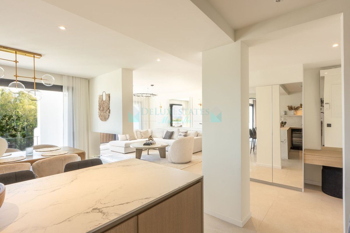 Penthouse for sale in Benahavis
