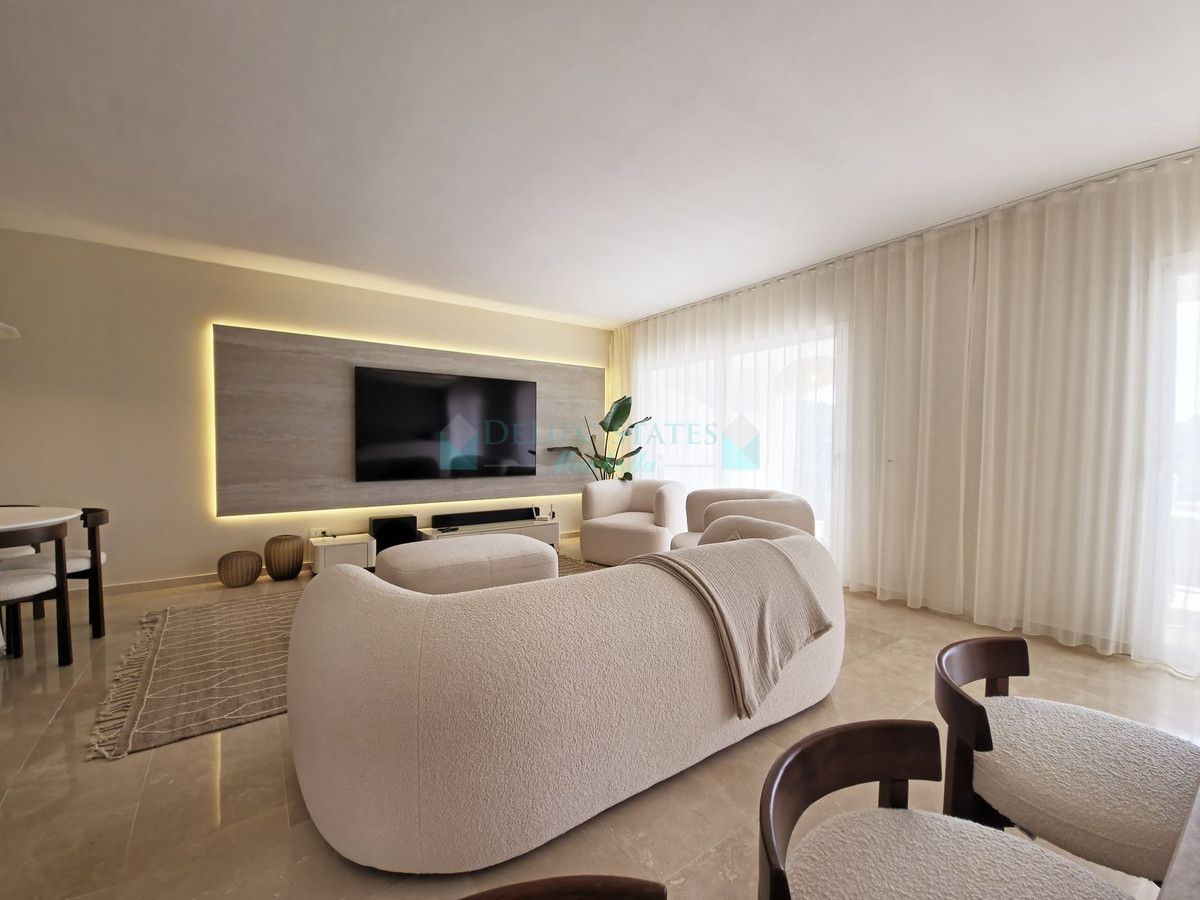 Apartment for sale in Benahavis