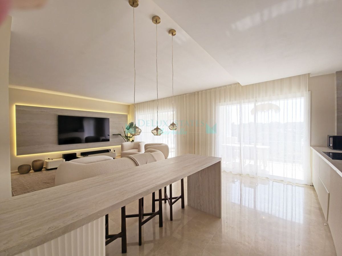 Apartment for sale in Benahavis