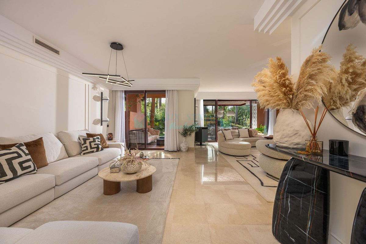 Ground Floor Apartment for sale in Nueva Andalucia