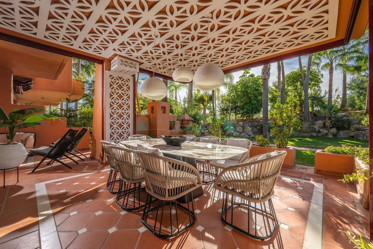 Ground Floor Apartment for sale in Nueva Andalucia