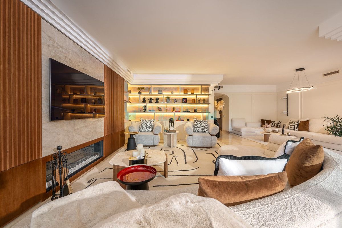 Ground Floor Apartment for sale in Nueva Andalucia
