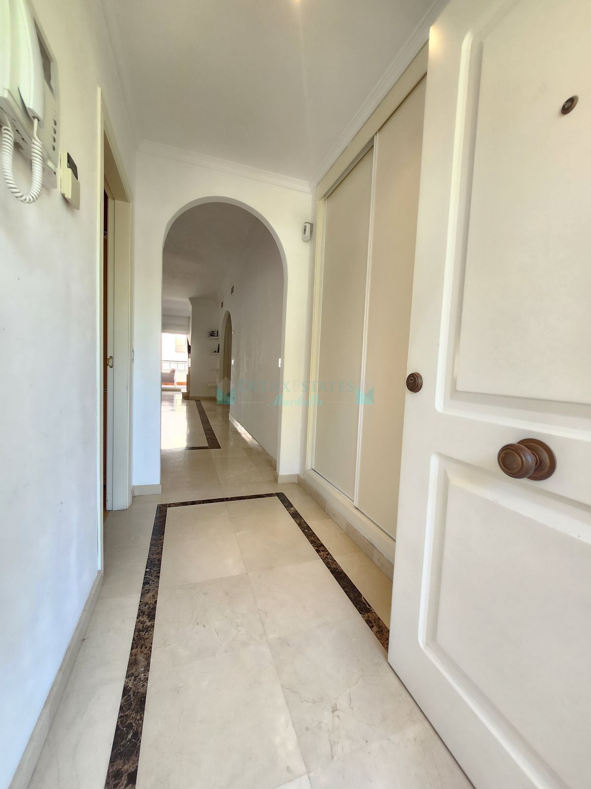 Apartment for sale in Nueva Andalucia