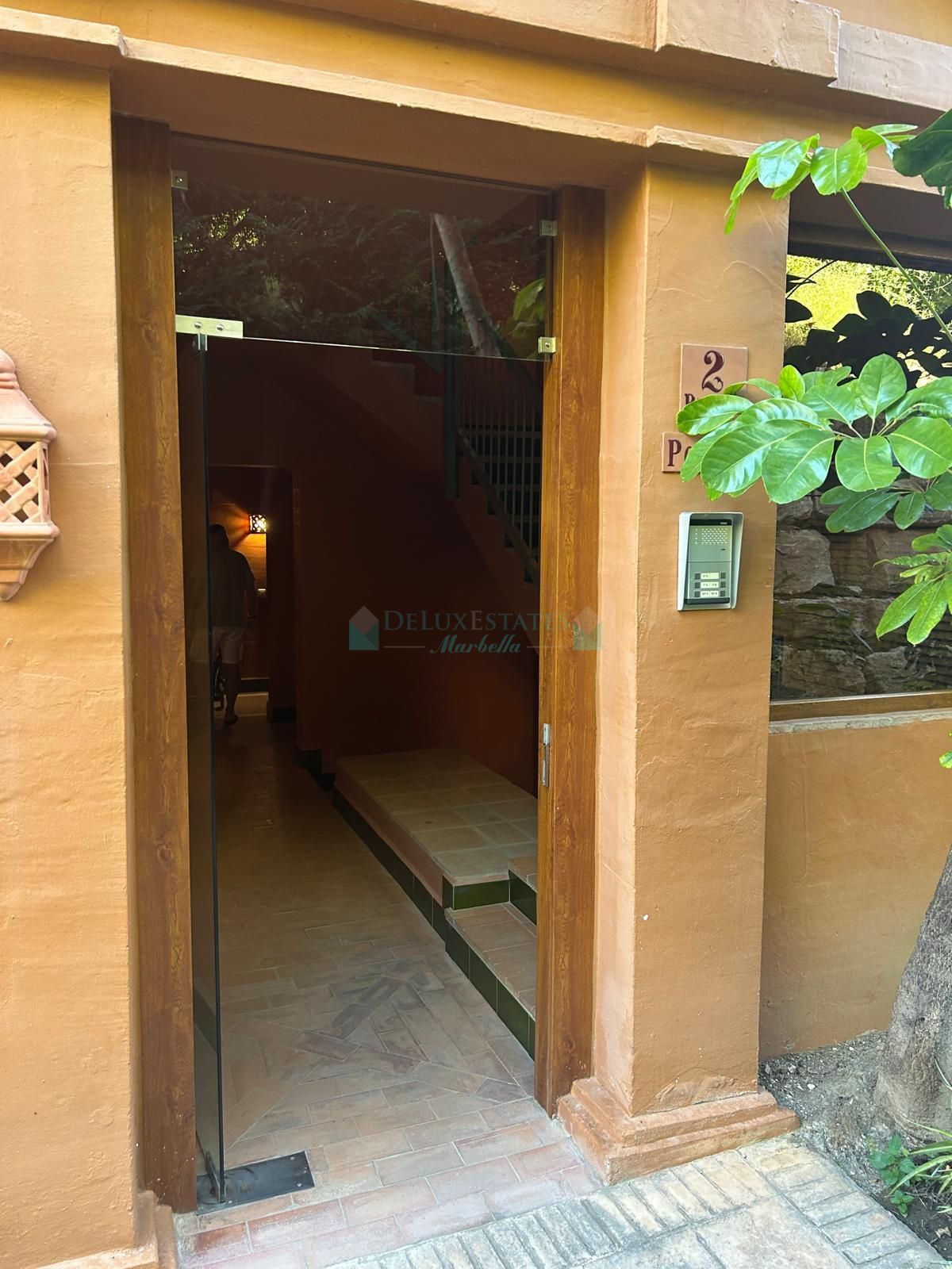 Ground Floor Apartment for sale in Benahavis