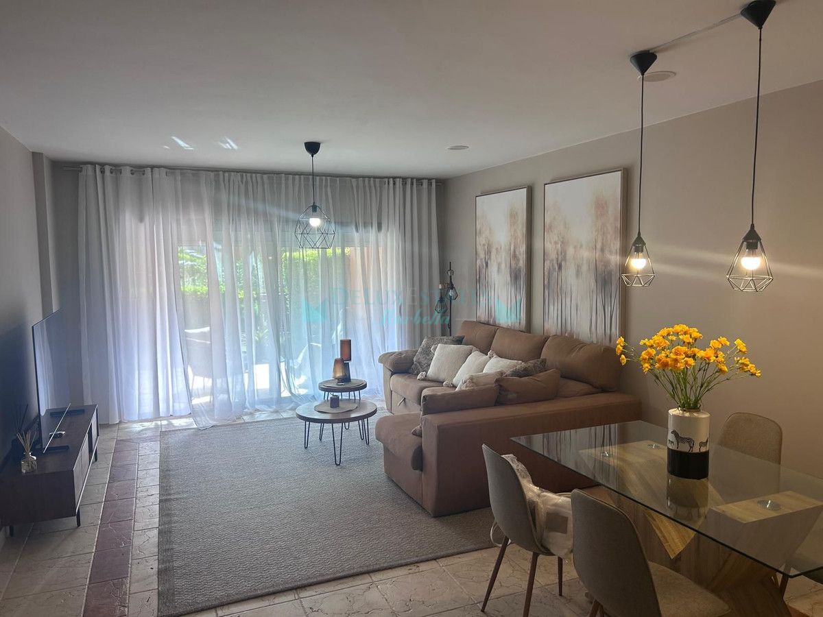 Ground Floor Apartment for sale in Benahavis