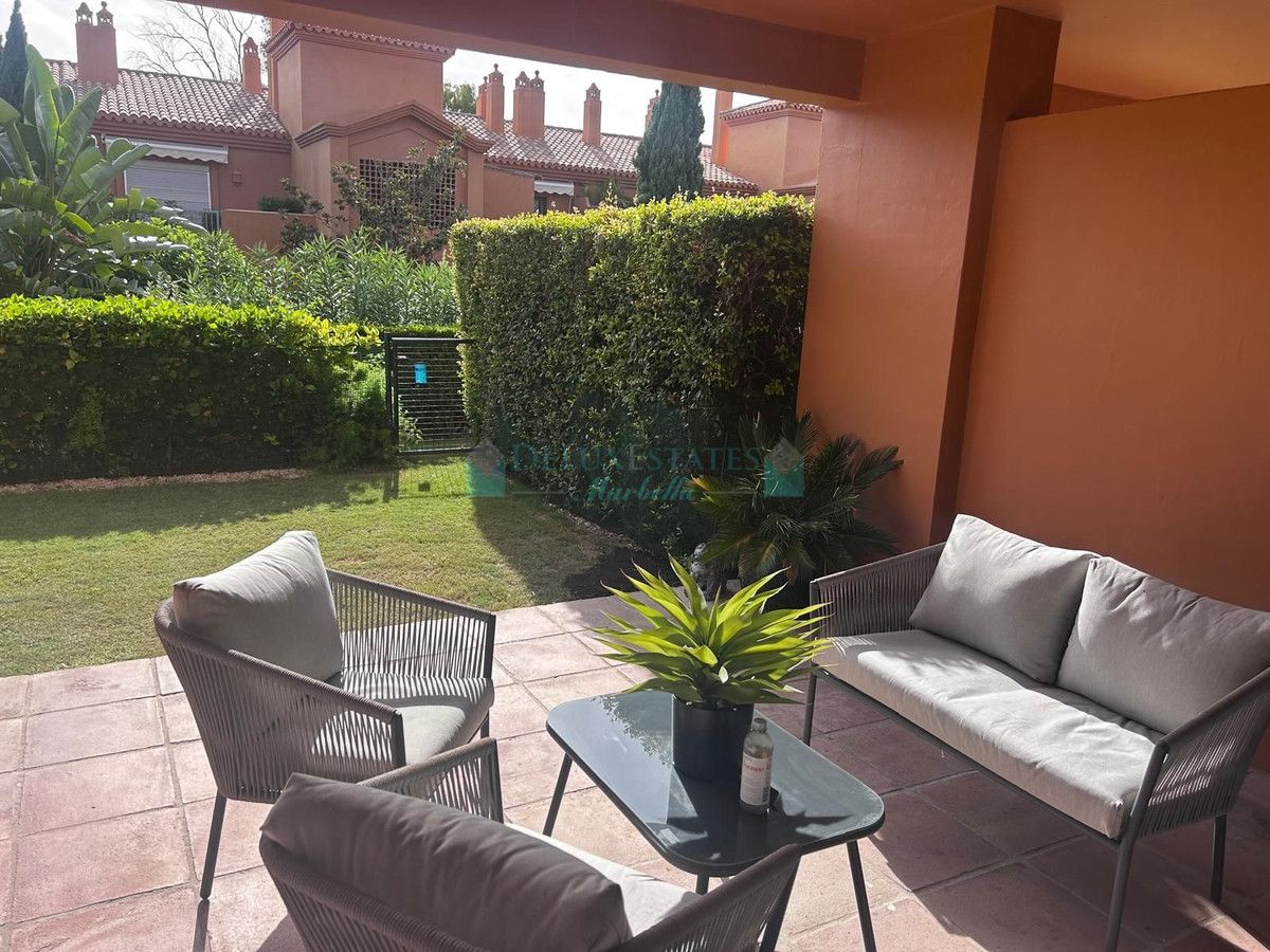 Ground Floor Apartment for sale in Benahavis