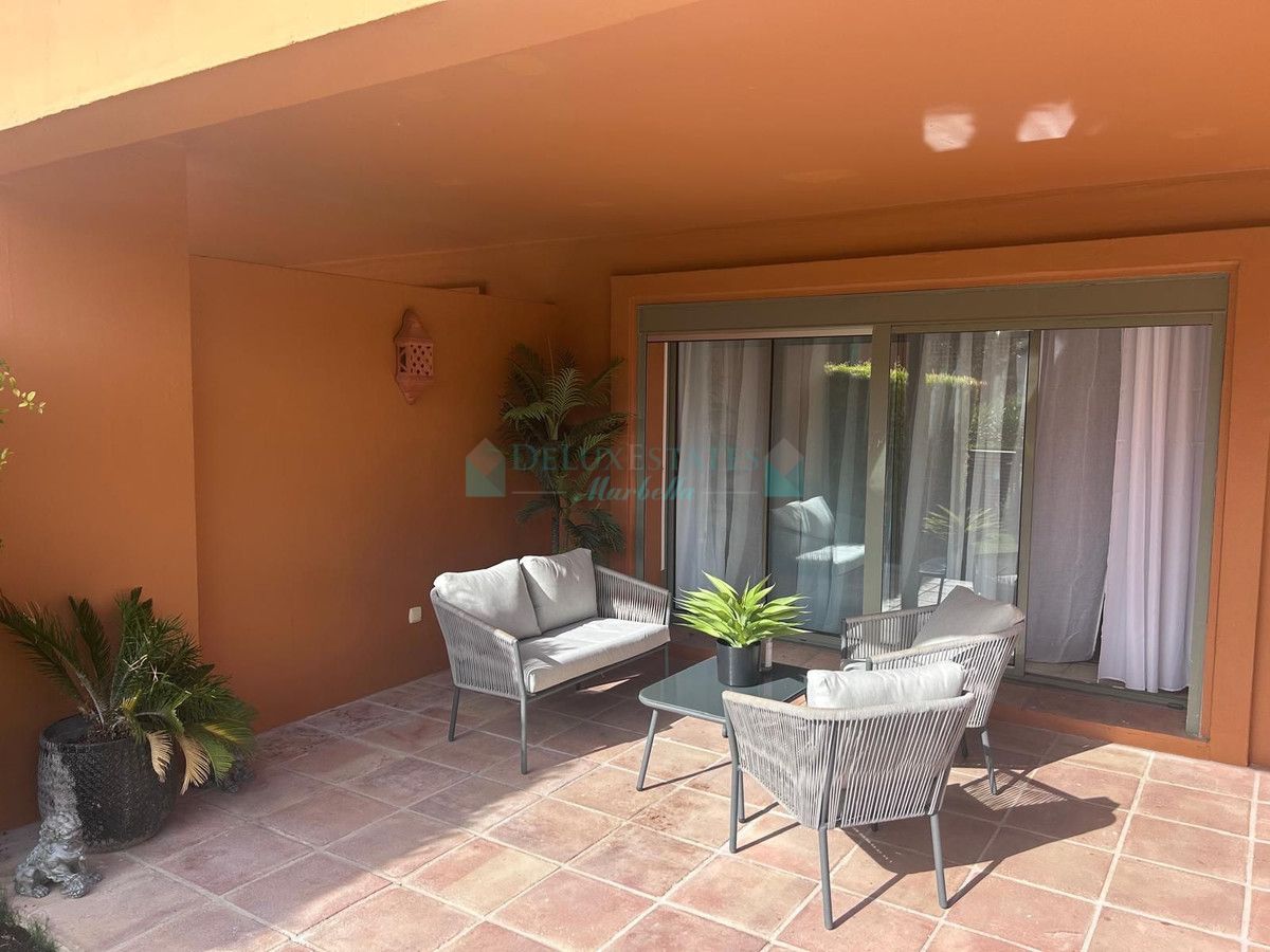 Ground Floor Apartment for sale in Benahavis