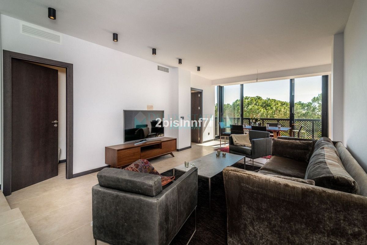 Penthouse for sale in Elviria, Marbella East