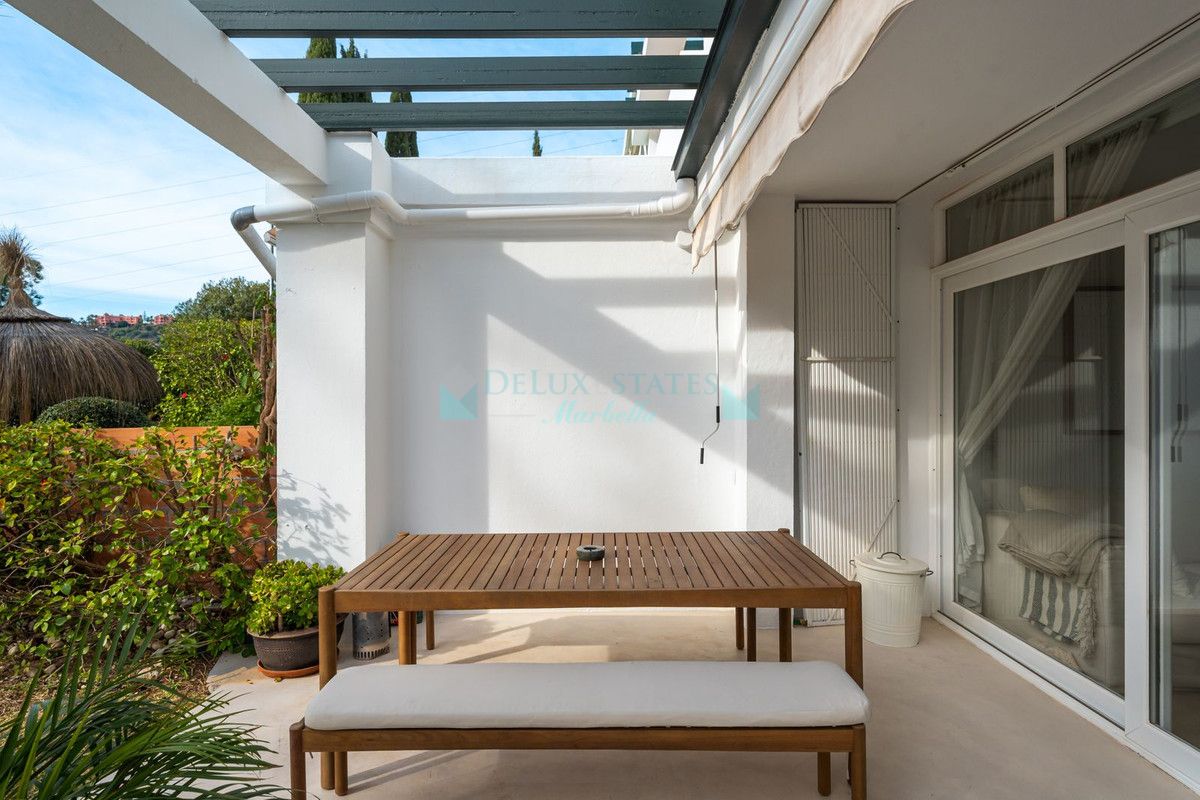 Ground Floor Apartment for sale in La Quinta, Benahavis