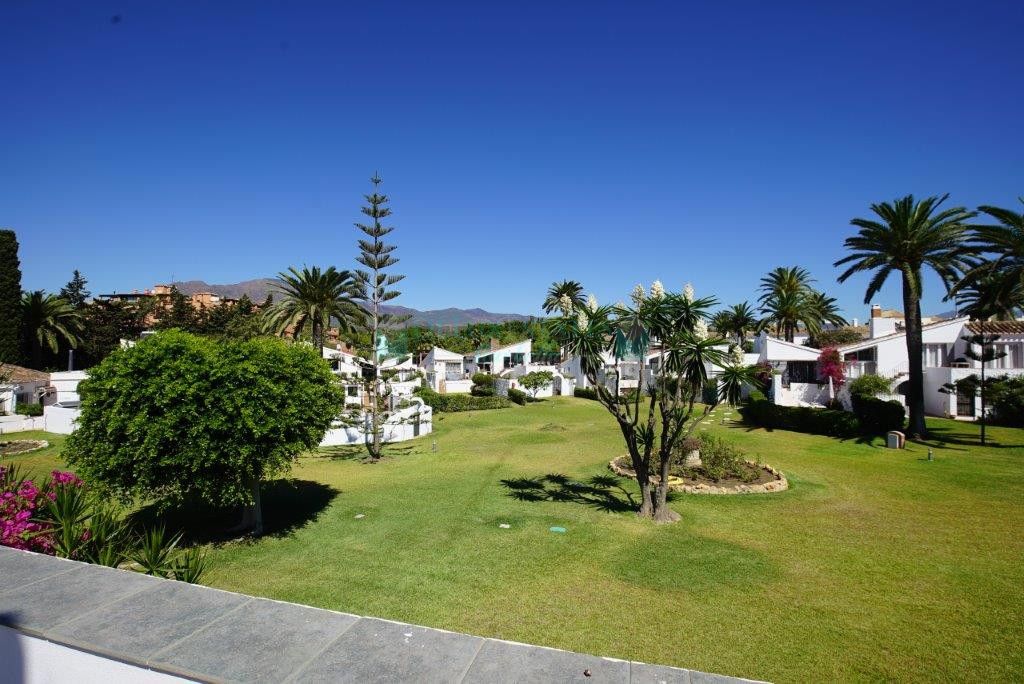 Semi Detached Villa for sale in Estepona