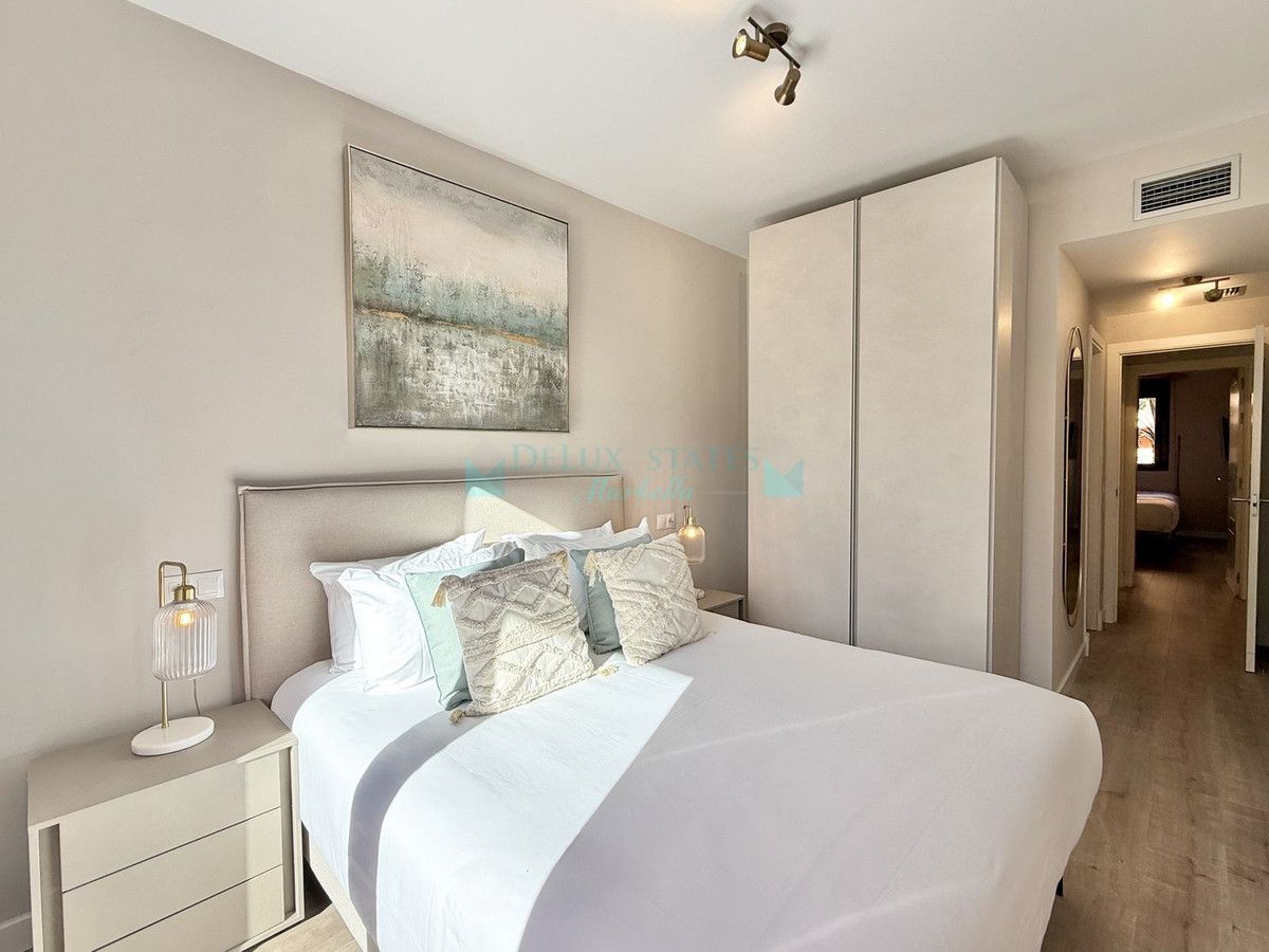 Apartment for sale in Benahavis