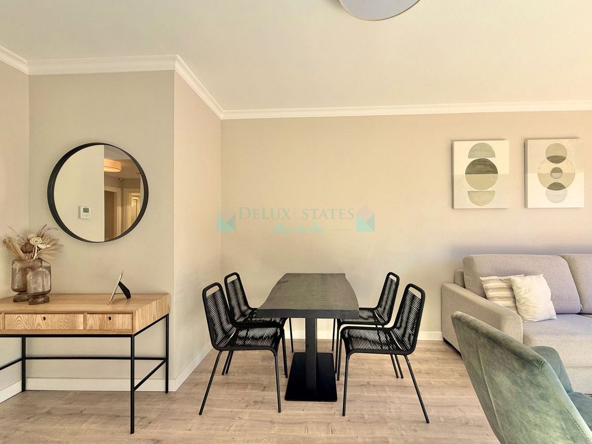 Apartment for sale in Benahavis