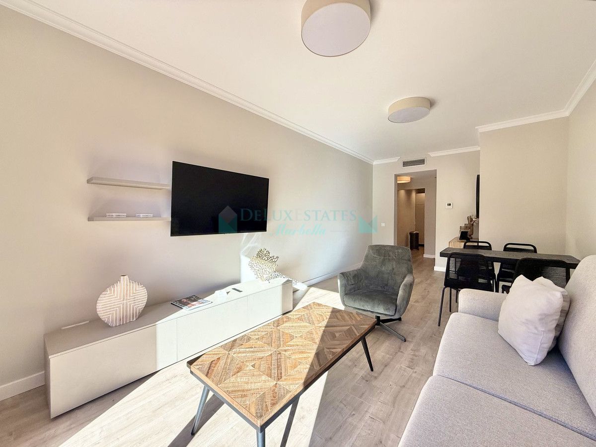 Apartment for sale in Benahavis