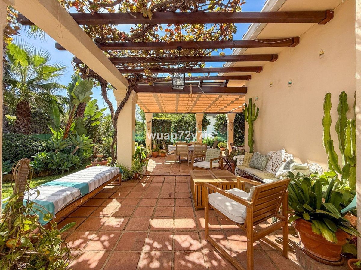 Villa for sale in Nagüeles, Marbella Golden Mile