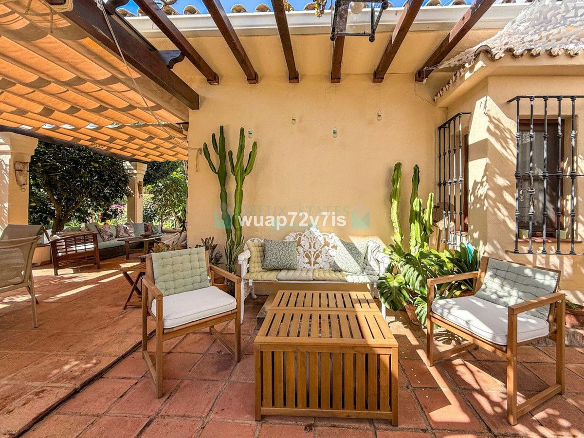 Villa for sale in Nagüeles, Marbella Golden Mile