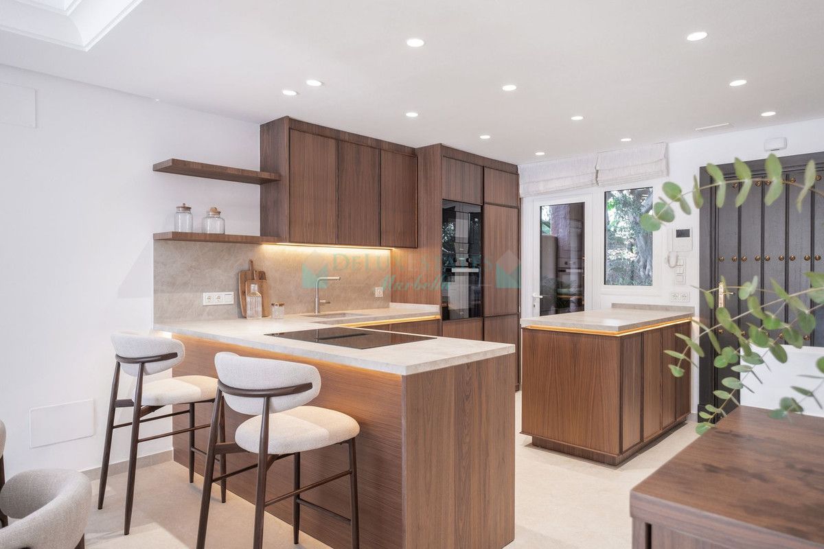 Villa Pareada en alquiler en Marbella Golden Mile