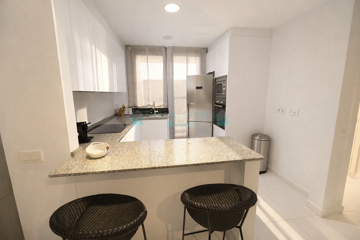 Apartment for rent in Benahavis