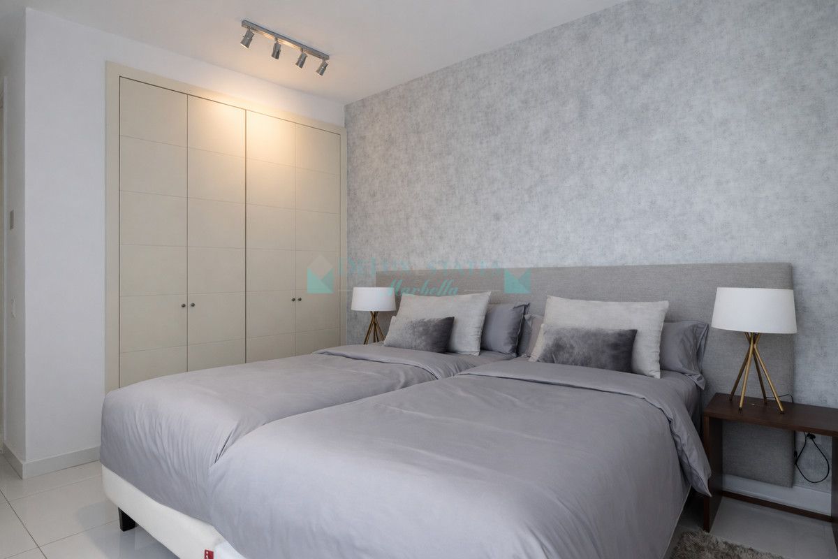 Apartment for rent in Benahavis