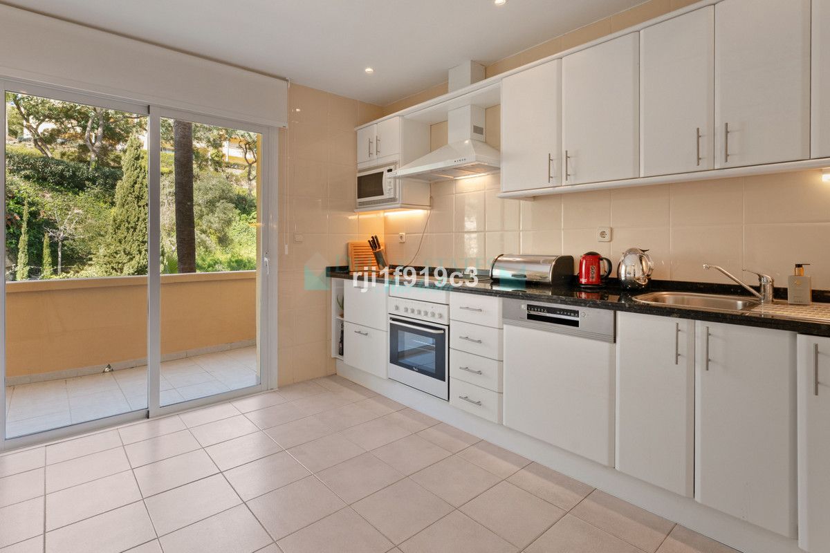 Apartamento en venta en Elviria, Marbella Este