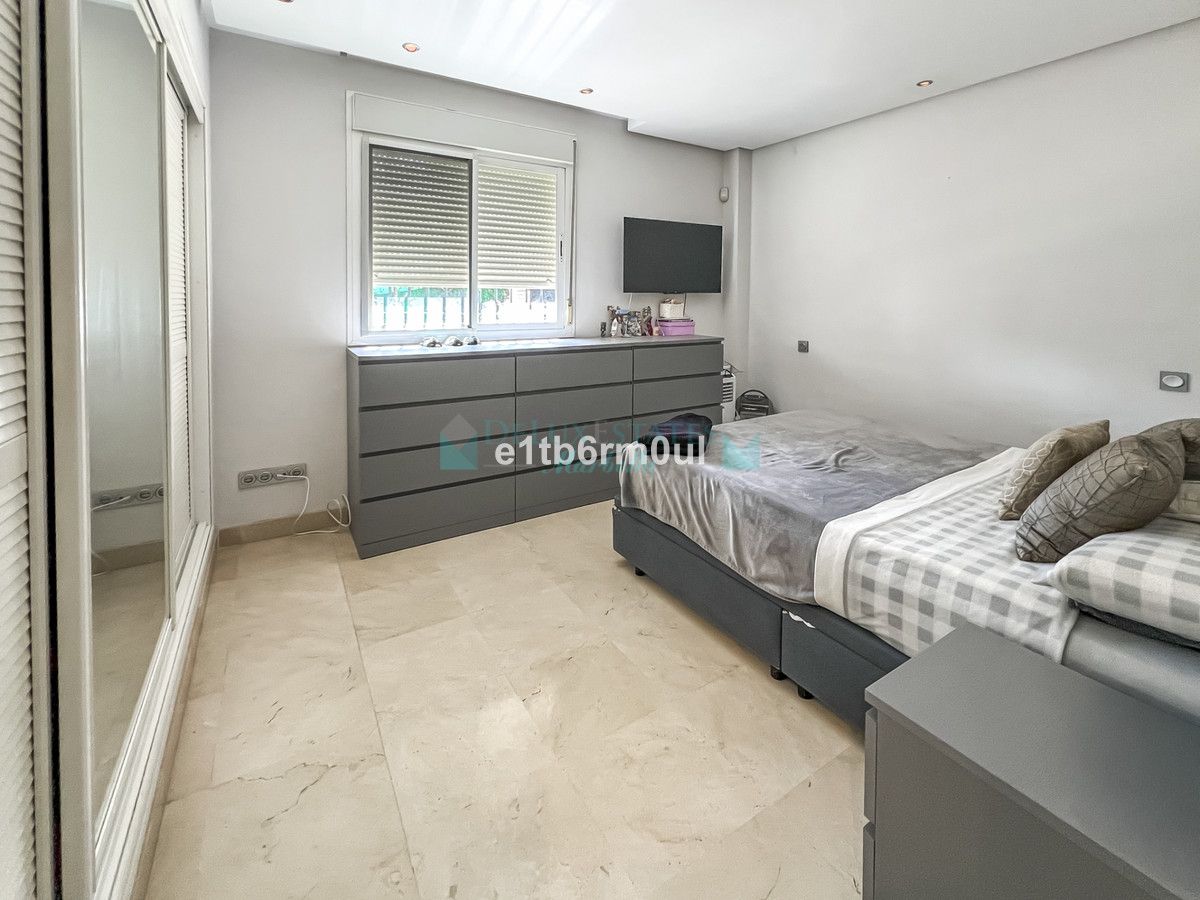 Ground Floor Apartment for sale in Marbella