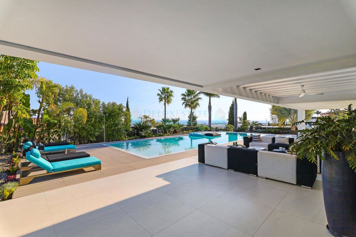 Villa for sale in Los Flamingos, Benahavis